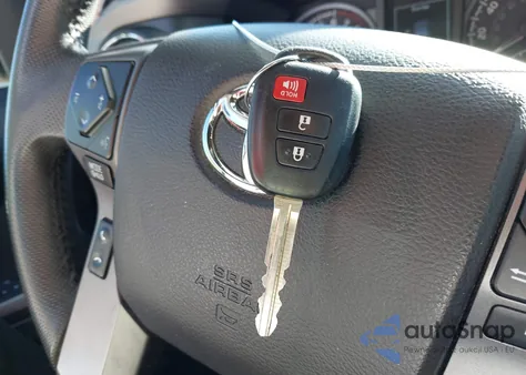 2022 Toyota Tacoma Trd Off Road z USA, uszkodzony, nr VIN 3TYCZ5AN7NT090282